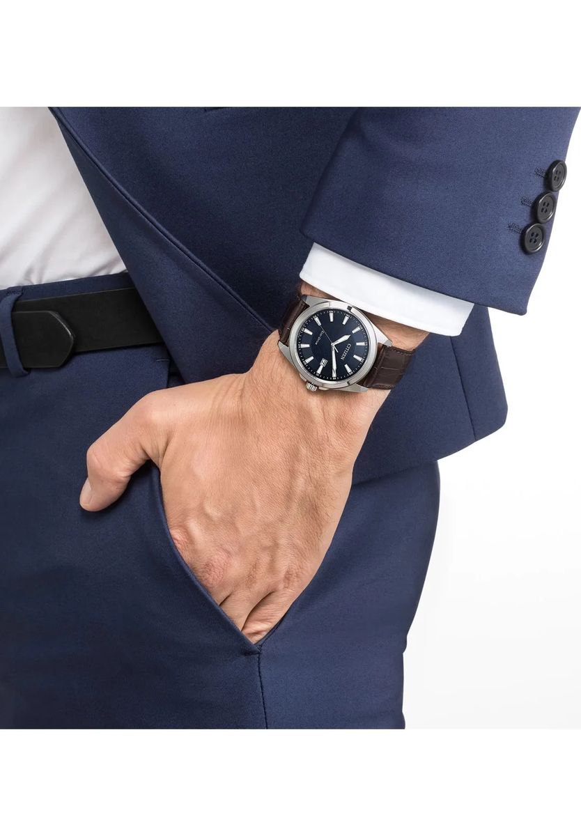 Elegante Sportuhr mit Lederarmband