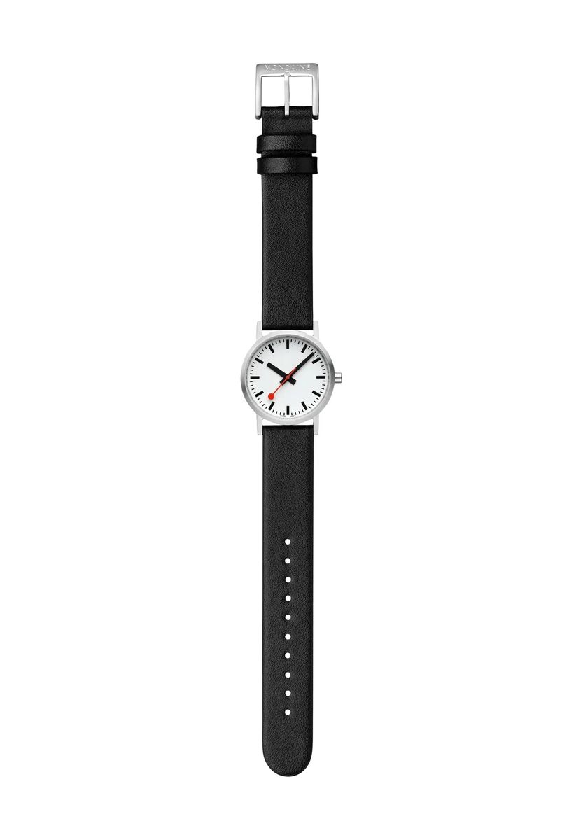 Minimalistische Armbanduhr im Bahnhofs-Stil