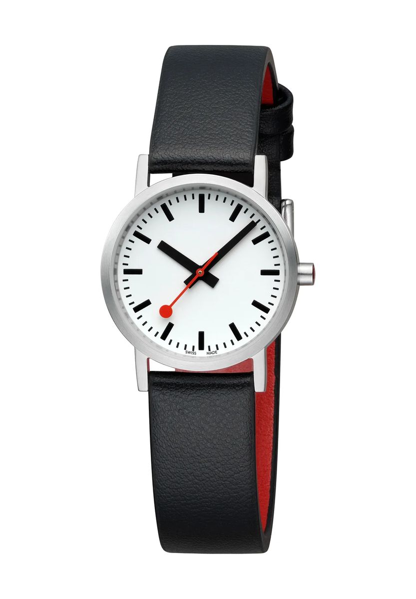 Minimalistische Armbanduhr im Bahnhofs-Stil