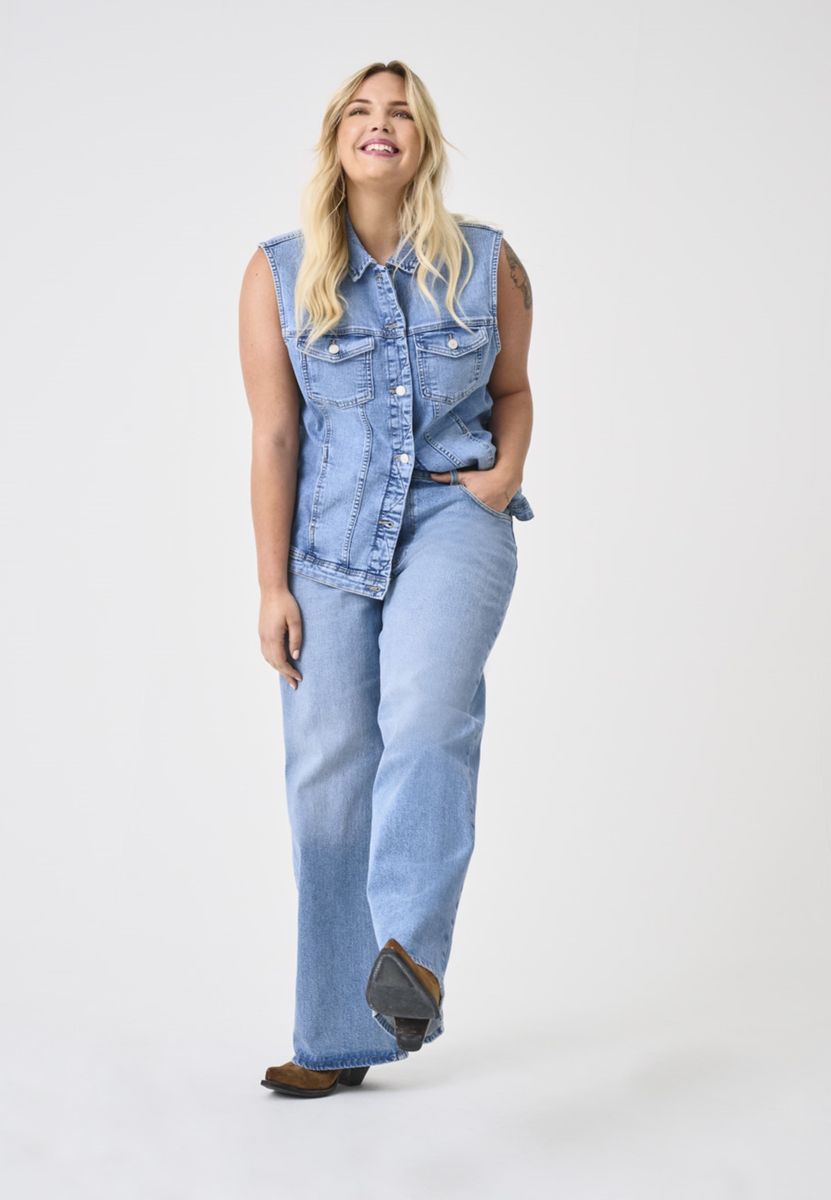 Hochtaillierte Jeans mit weitem Bein