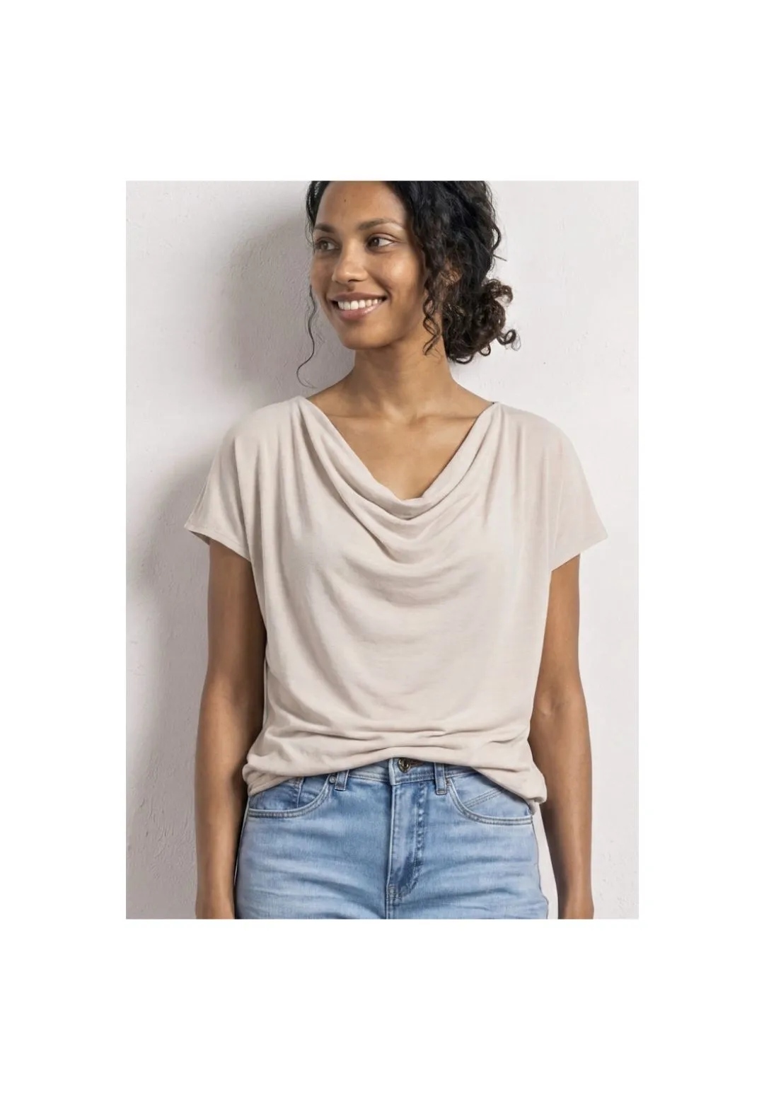 T-Shirt mit Wasserfallausschnitt und Gummizug