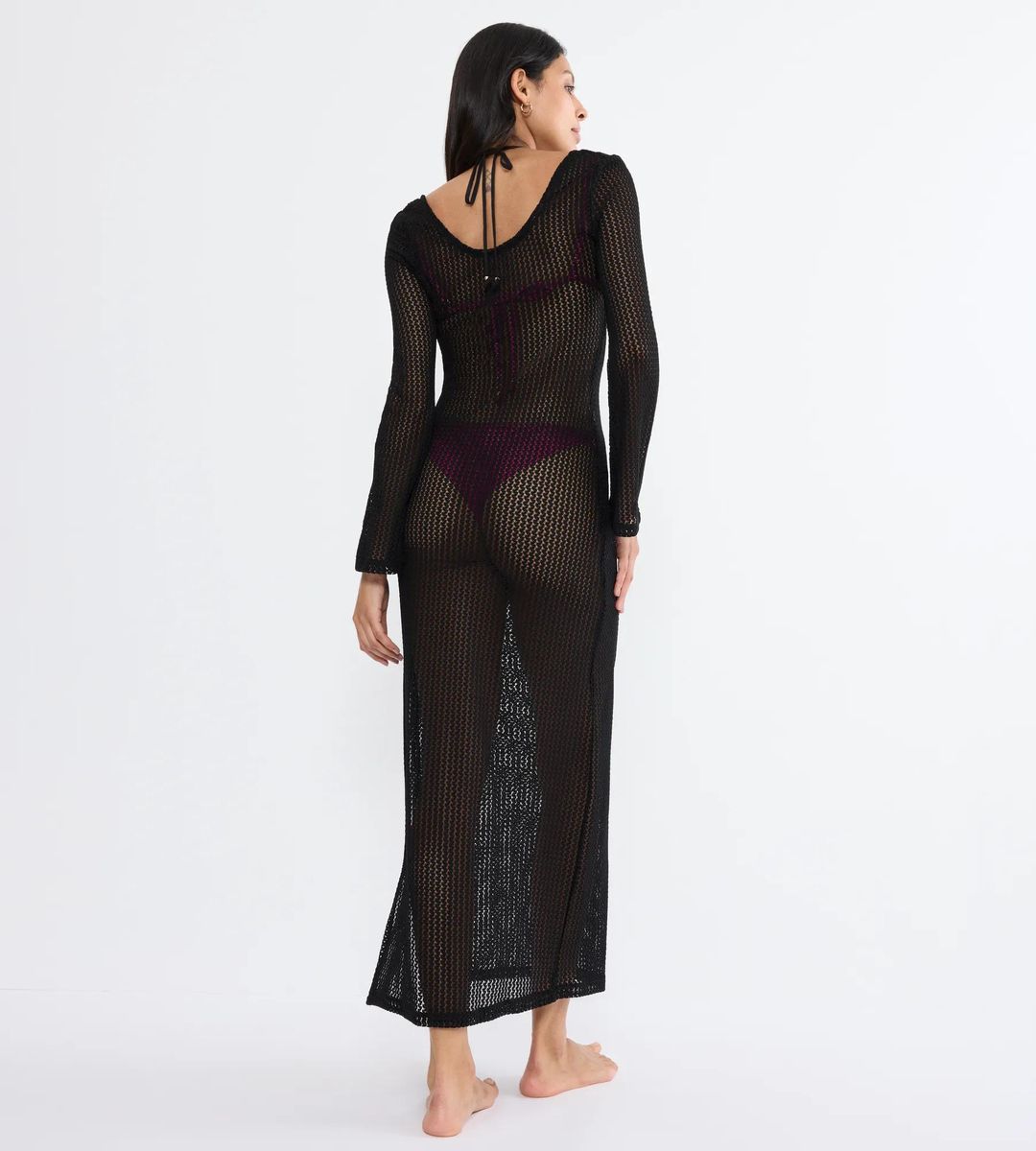 Häkel-Strandkleid mit langen Ärmeln