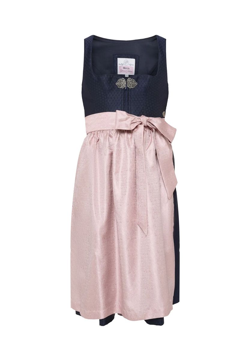 Traditionelles Dirndl mit schimmernder Schürze