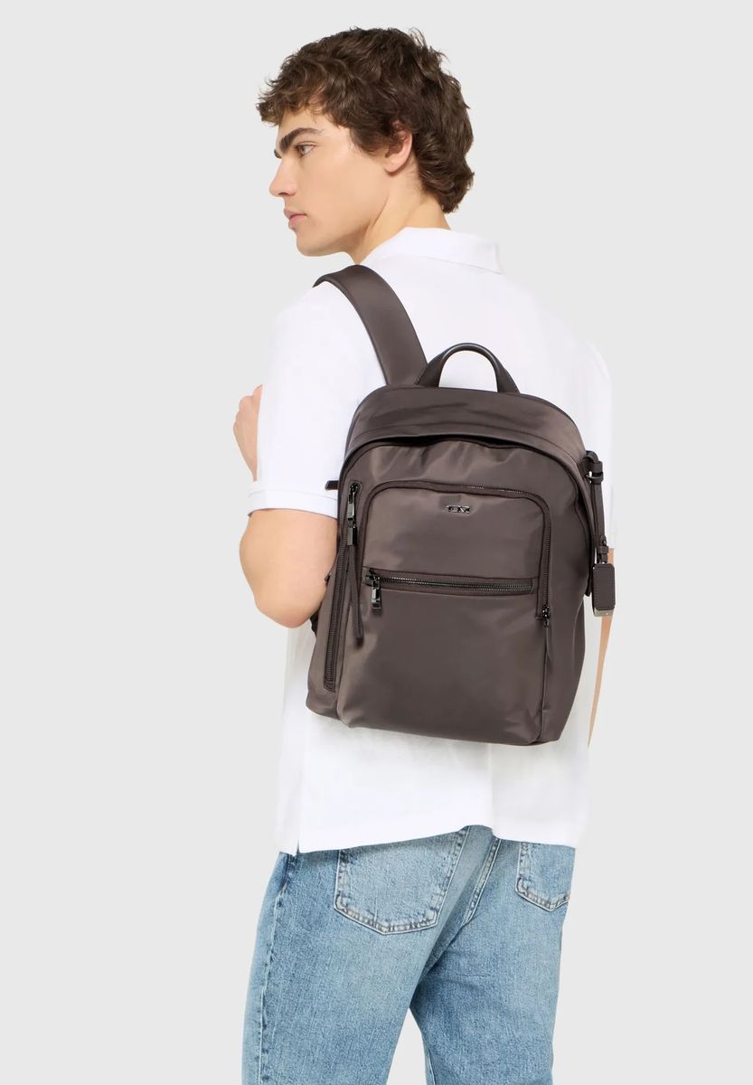 Minimalistischer Daypack mit Laptopfach