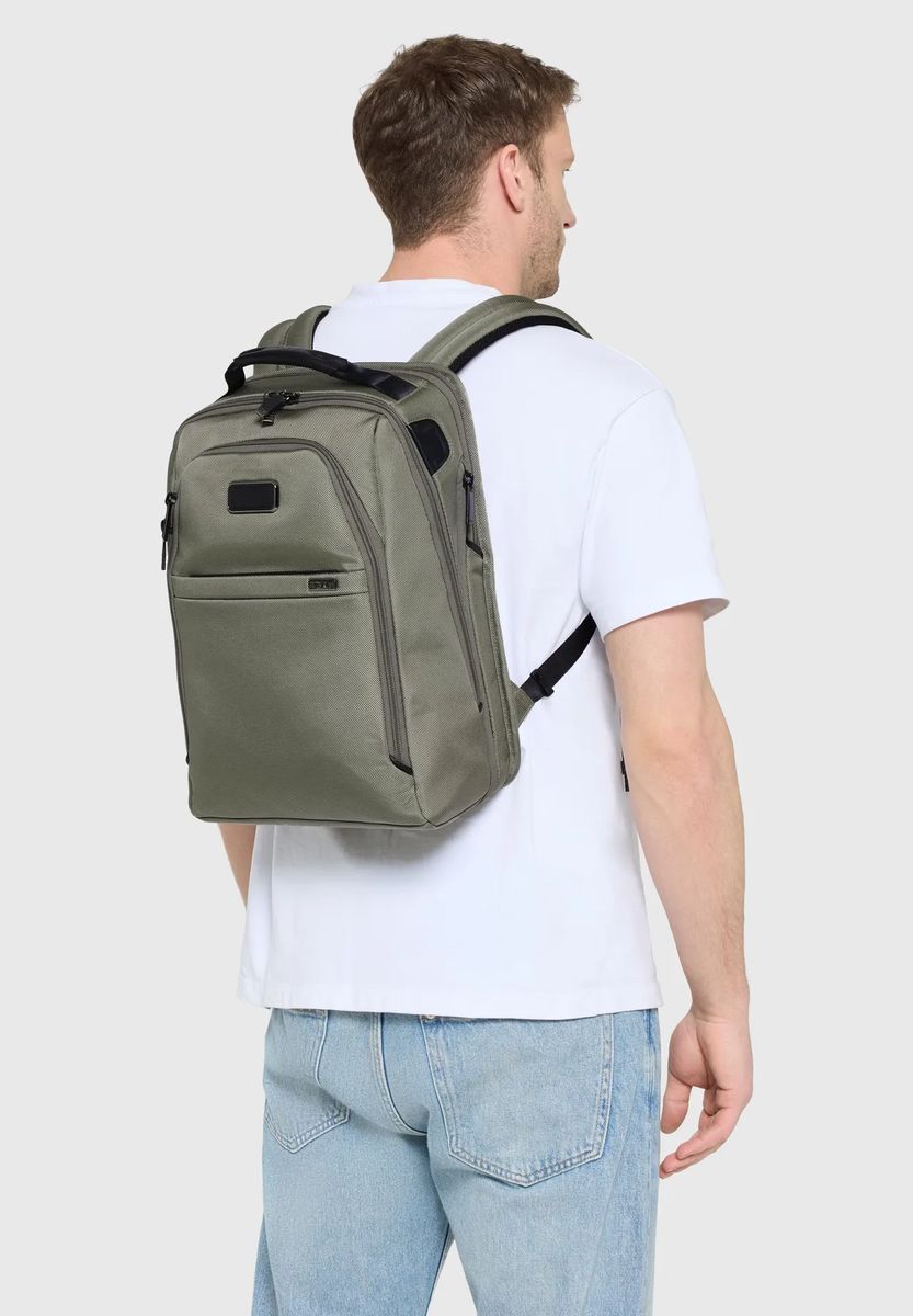 Erweiterbarer Business-Reiserucksack
