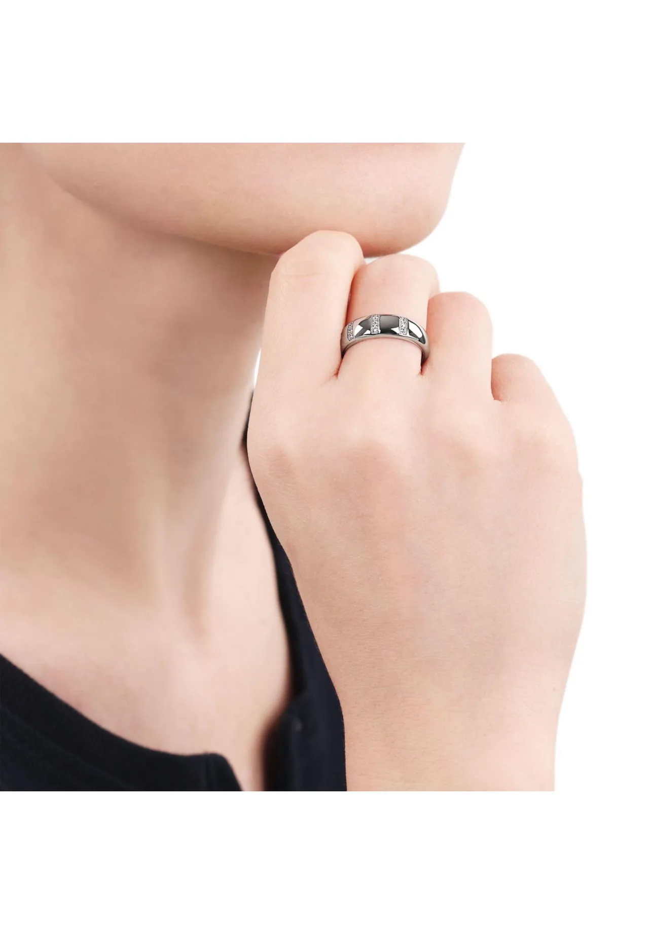 Eleganter Silberring mit Zirkonia