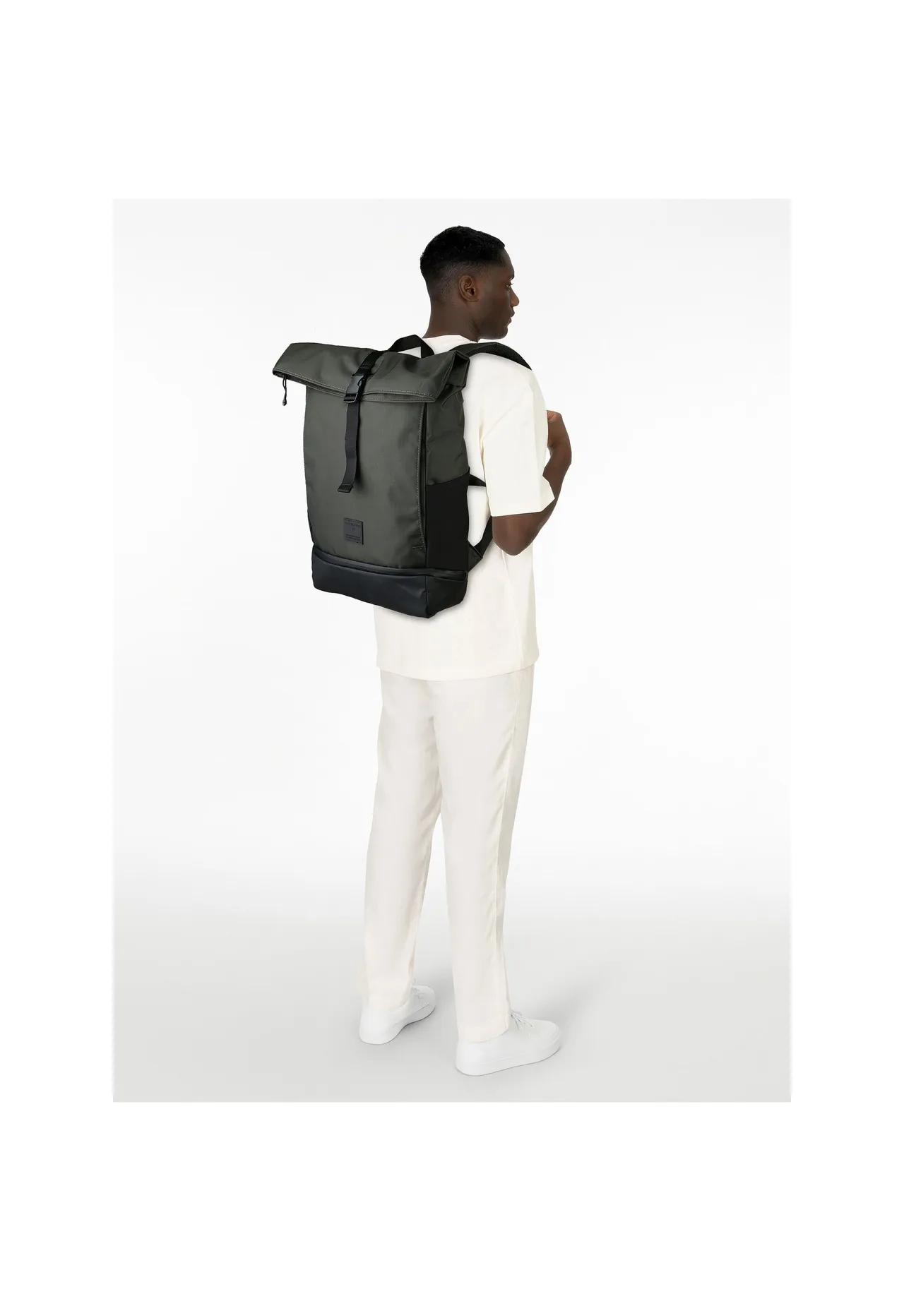 Minimalistischer Urban Rolltop-Rucksack