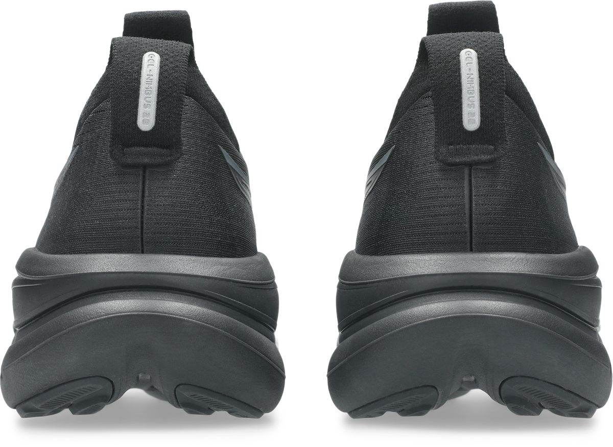 Hochgedämpfte technische Laufschuhe