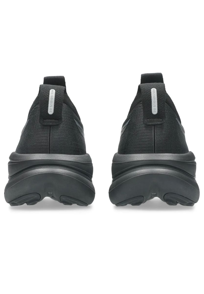Hochgedämpfte technische Laufschuhe