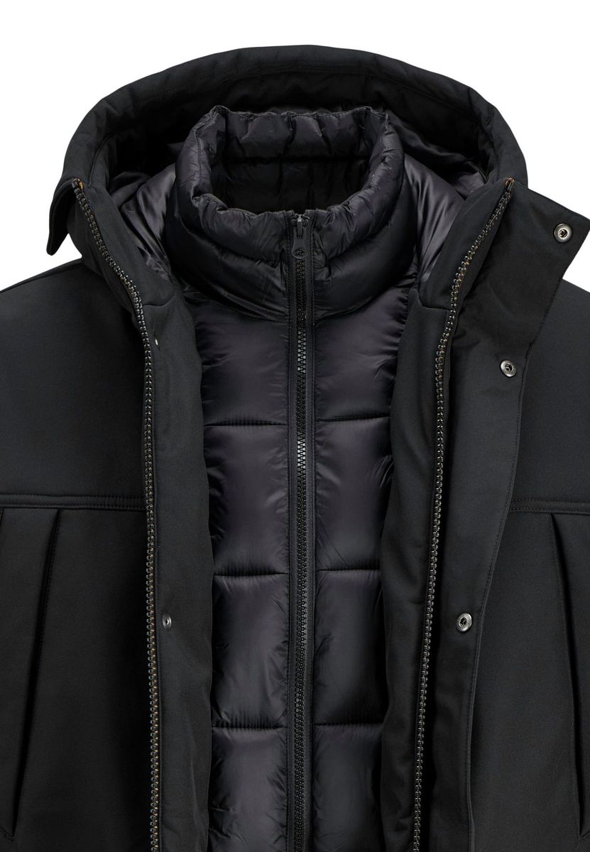 Urbaner Parka mit Kapuze im Lagenlook