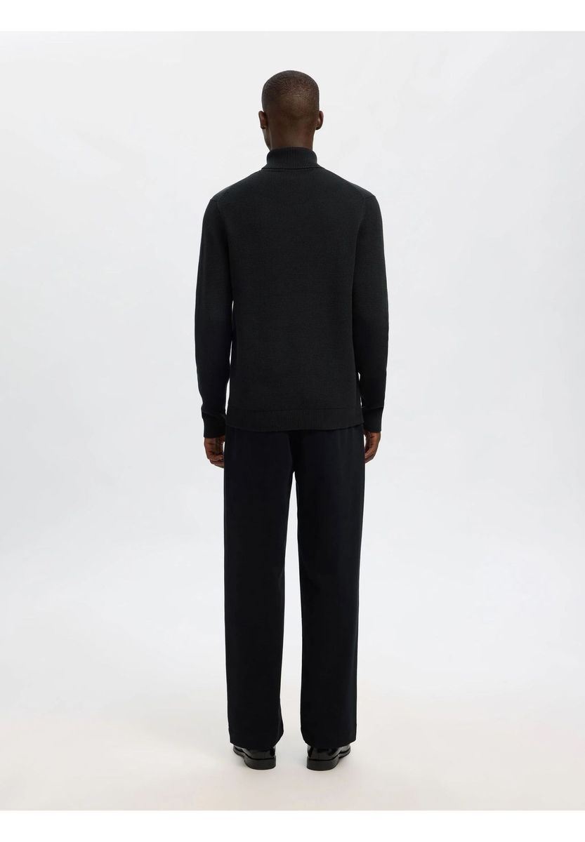 Klassischer schwarzer Rollkragen Strickpullover