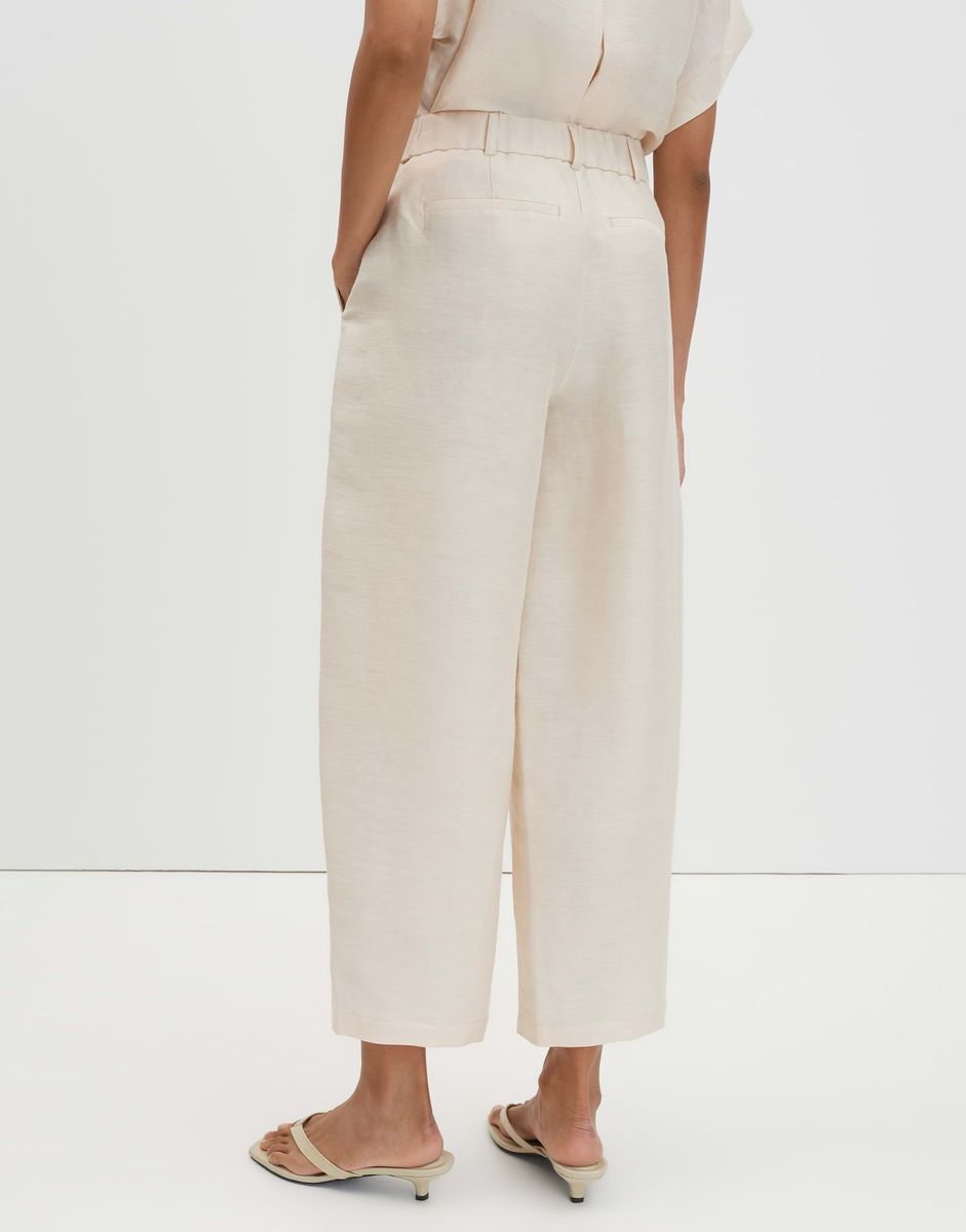 Hochtaillierte Stoffhose mit Leinenanteil