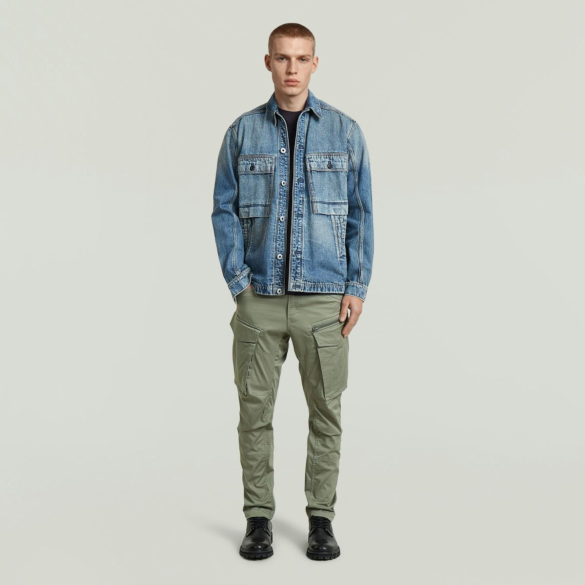 Slim Fit Cargo-Hose mit Multitaschen