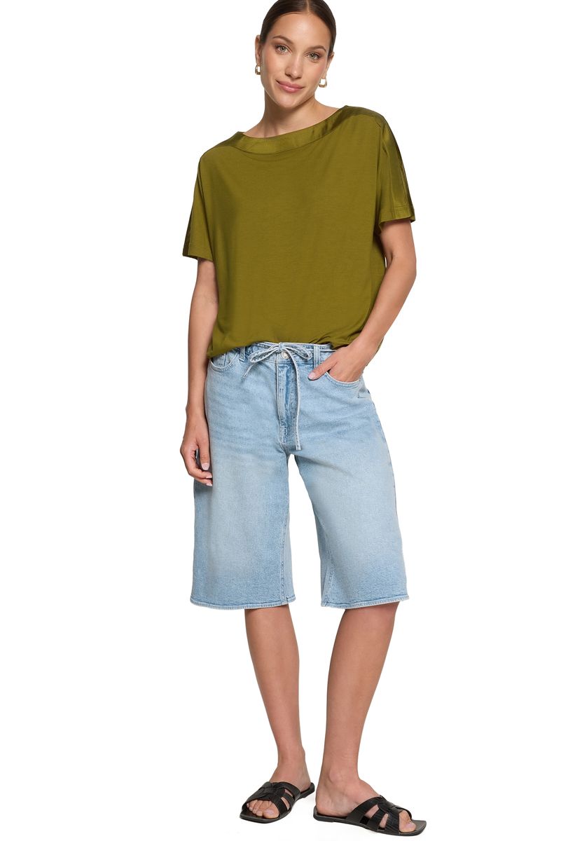 Elegantes Top mit U-Boot-Ausschnitt
