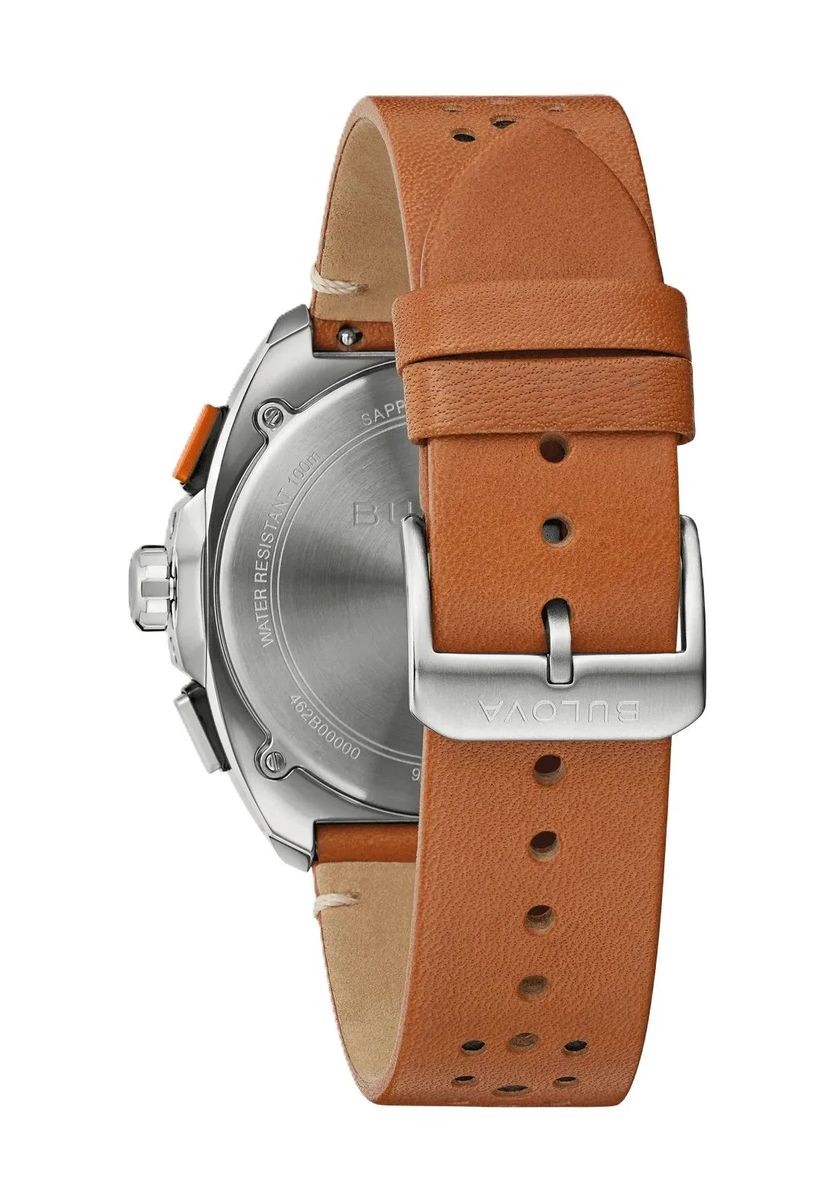 Racer Chronograph mit perforiertem Armband