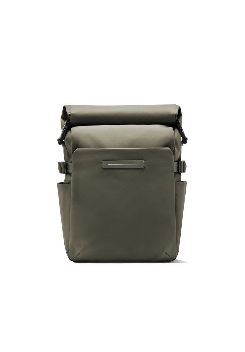 Vielseitiger minimalistischer Rolltop-Tagesrucksack