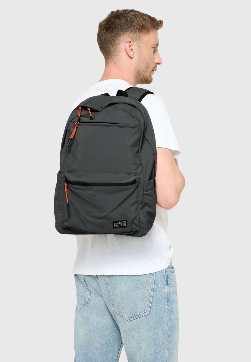 Funktionaler Urbaner Daypack mit Laptopfach