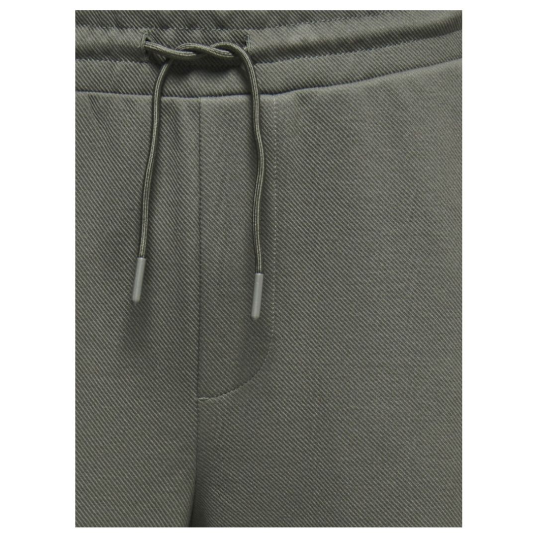 Schmal geschnittene Jogginghose mit Kordelzug