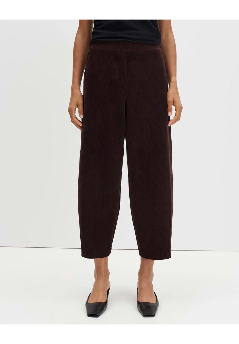 Cordhose mit ovalem Bein