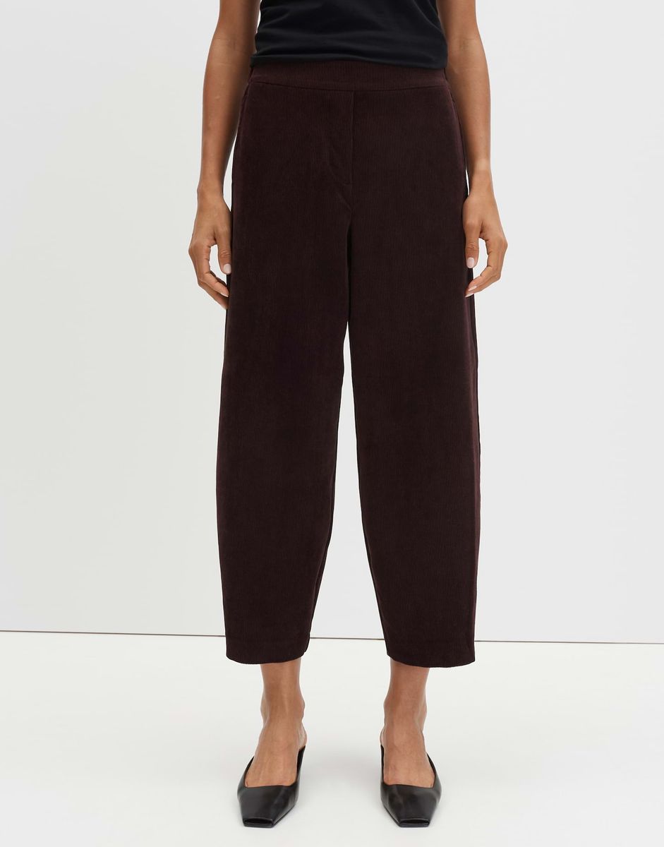 Cordhose mit ovalem Bein