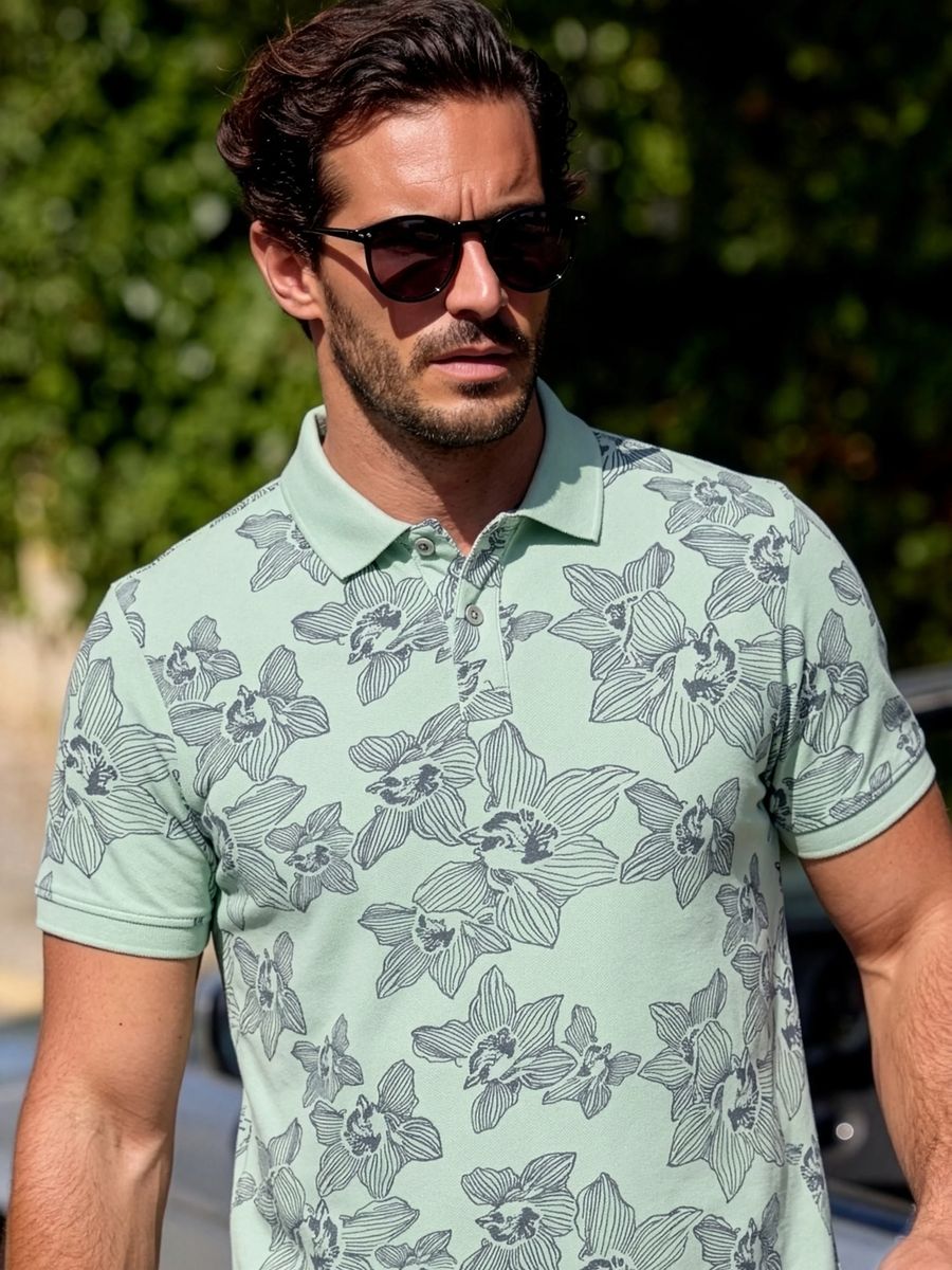 Poloshirt mit floralem Allover-Print