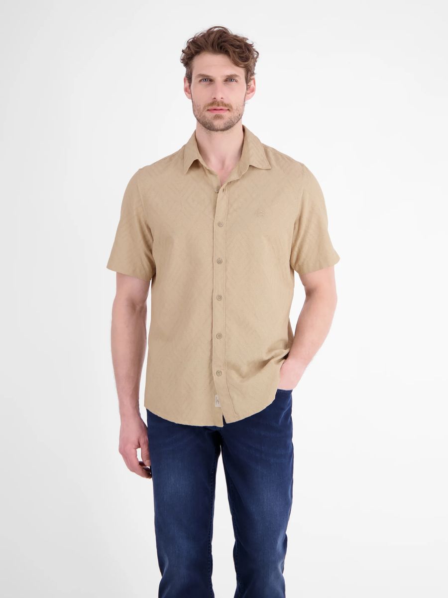 Kurzarmhemd mit Jacquard-Rautenstruktur