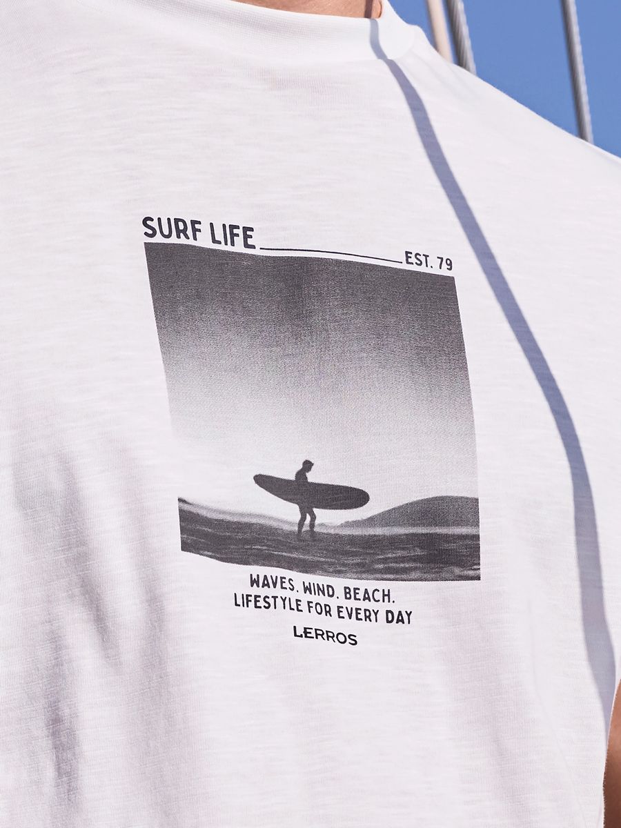Baumwoll-T-Shirt mit Surfer-Grafikprint