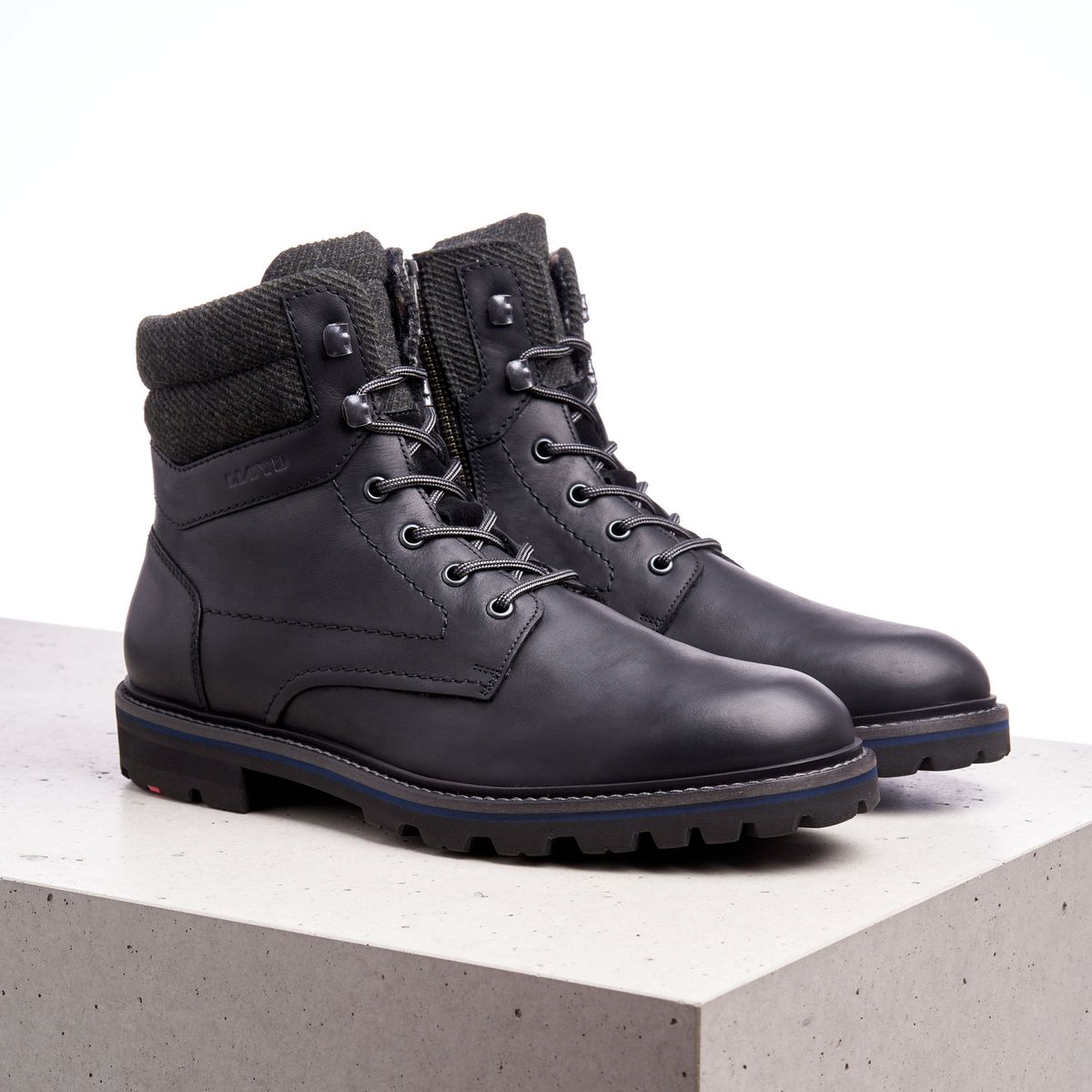 Robuste Leder-Schnürboots im Biker-Stil