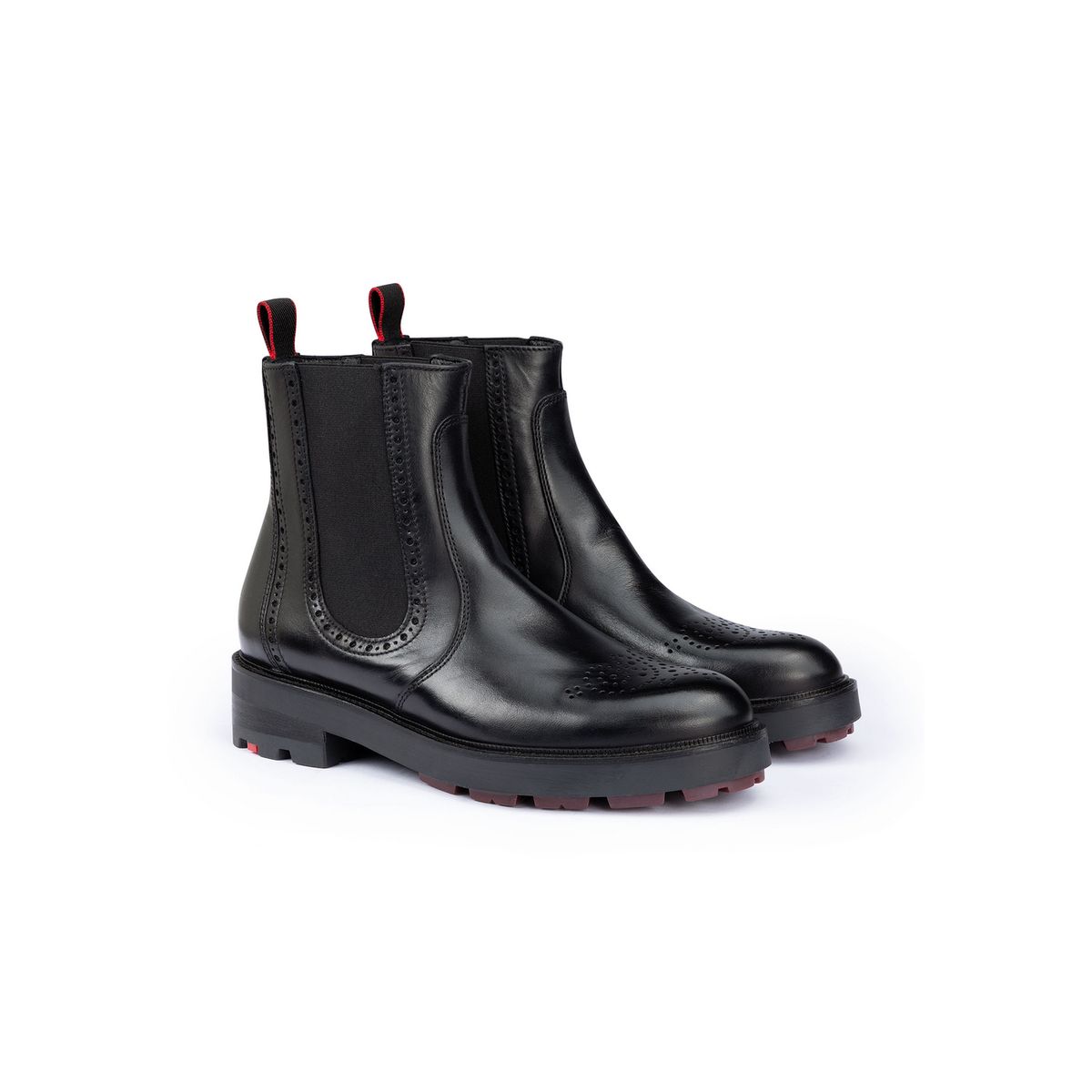 Chelsea-Boots mit Budapester-Lochmuster
