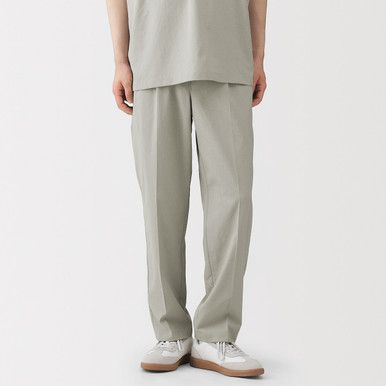 Bundfaltenhose mit schmalem Bein