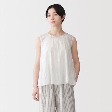 Ärmellose Crêpe-Bluse mit Falten