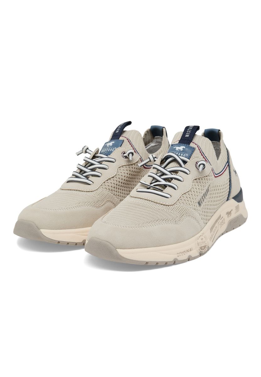 Sportliche Strick-Sneaker mit Elastikeinsatz