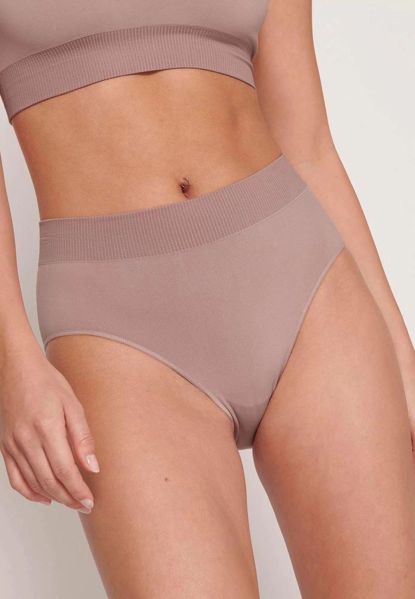 Bequemer High-Waist Hipster Slip