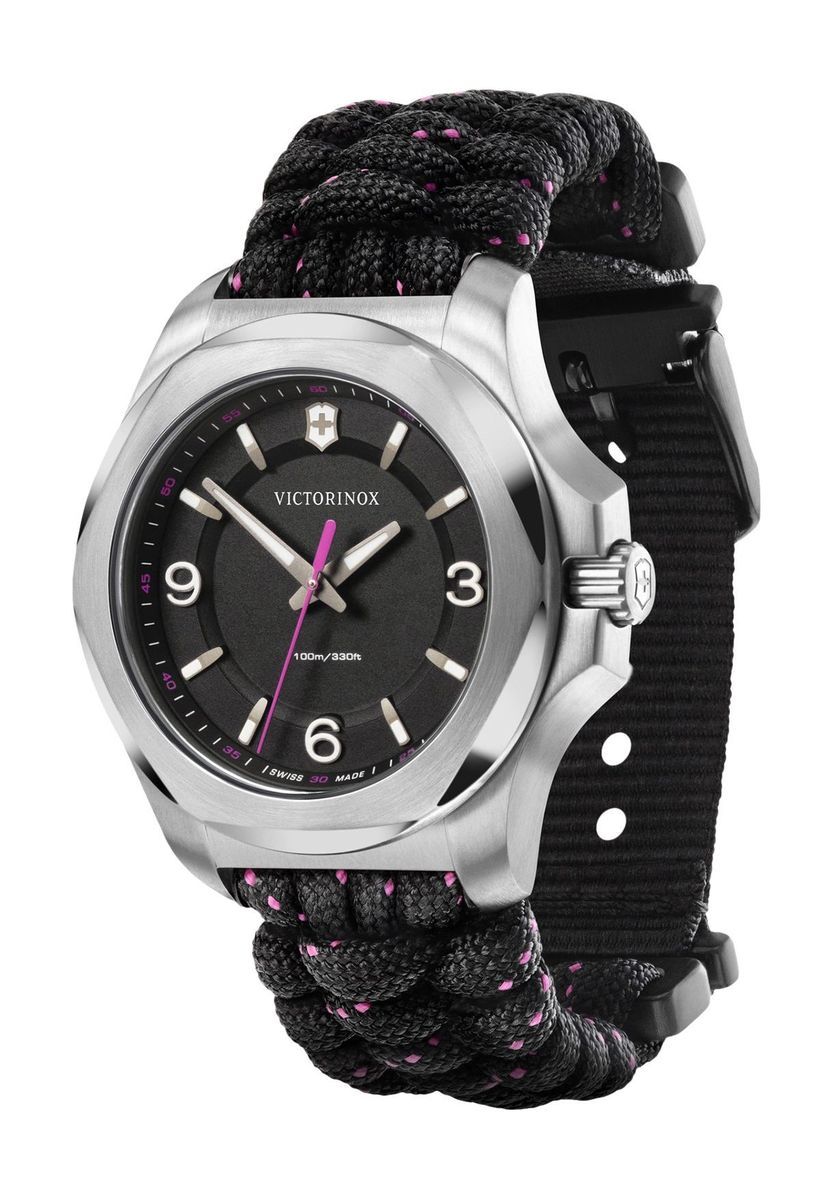 Silbernes Uhrengehäuse mit Paracord-Armband