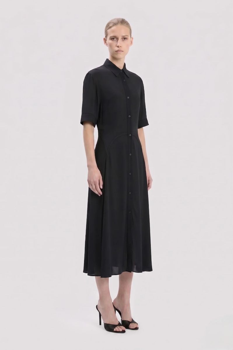 Tailliertes Midi-Hemdkleid mit Paneelen