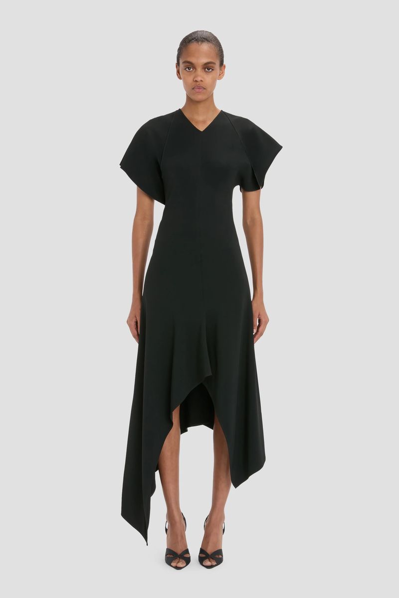 Asymmetrisches Midi-Kleid mit Cape-Ärmeln