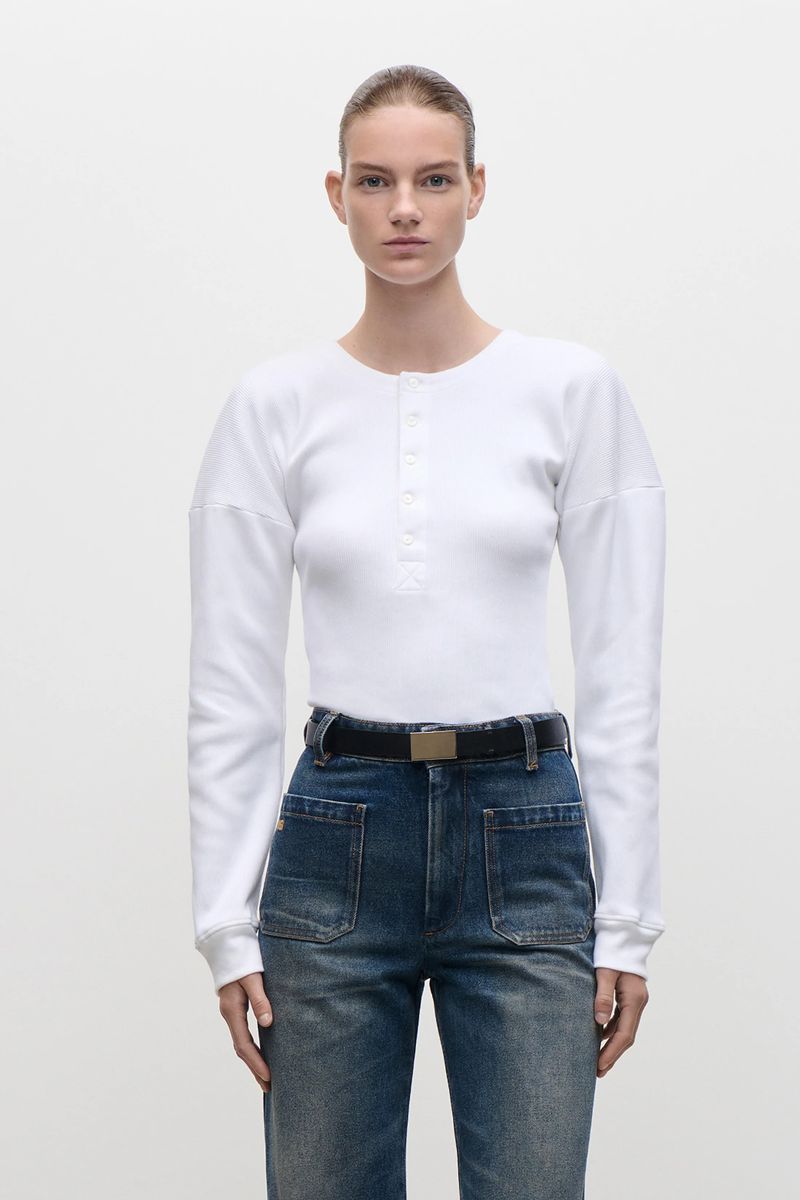 Strukturiertes Henley-Oberteil mit Strickmix