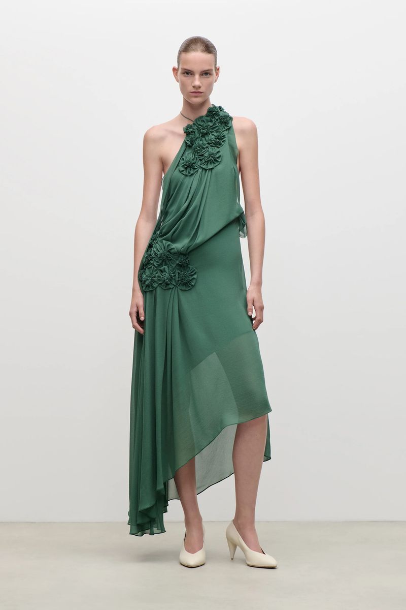 Elegante Asymmetrische Plissee-Seidenrobe