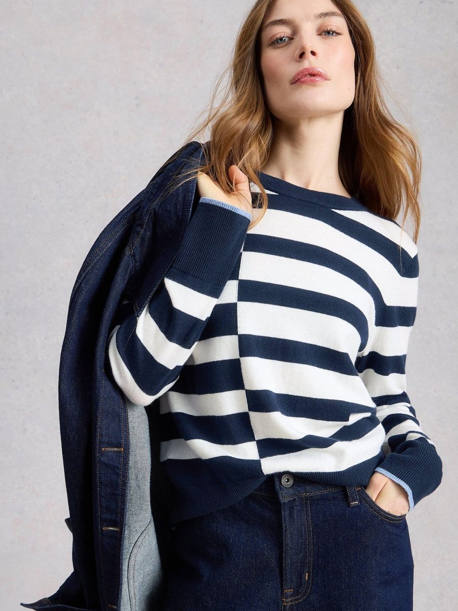 Asymmetrisch gestreifter Merino-Baumwoll-Pullover