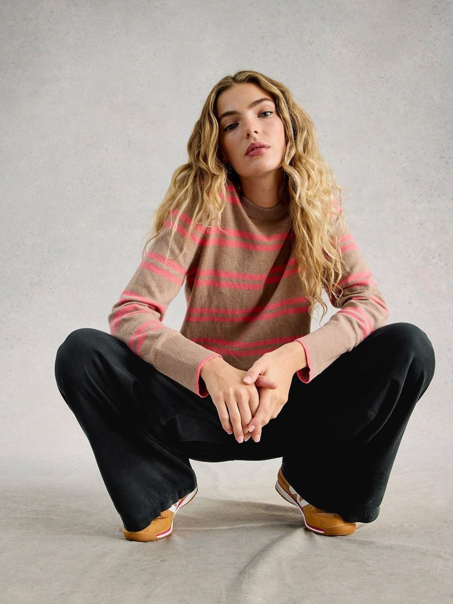 Weit geschnittene Tencel-Hose mit Bügelfalten