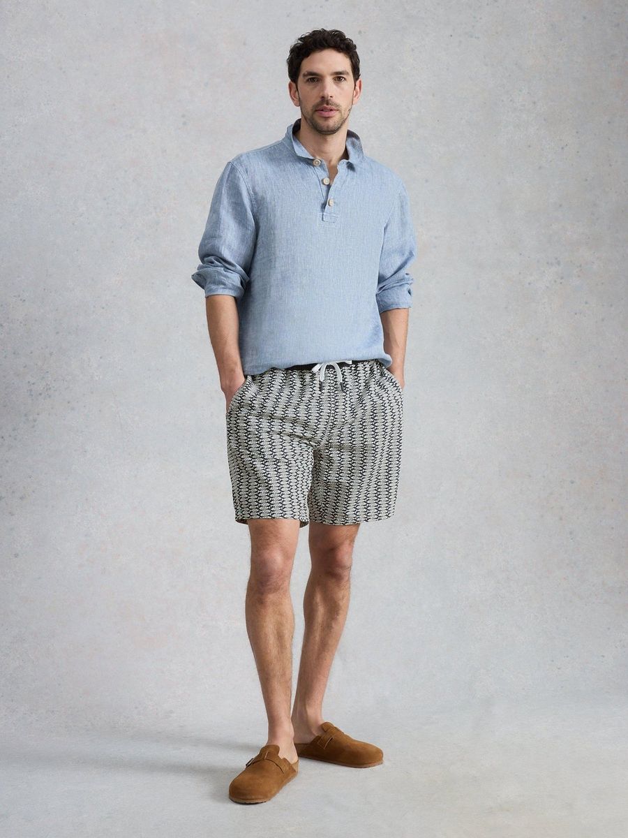 Badeshorts mit geometrischem Fischmuster