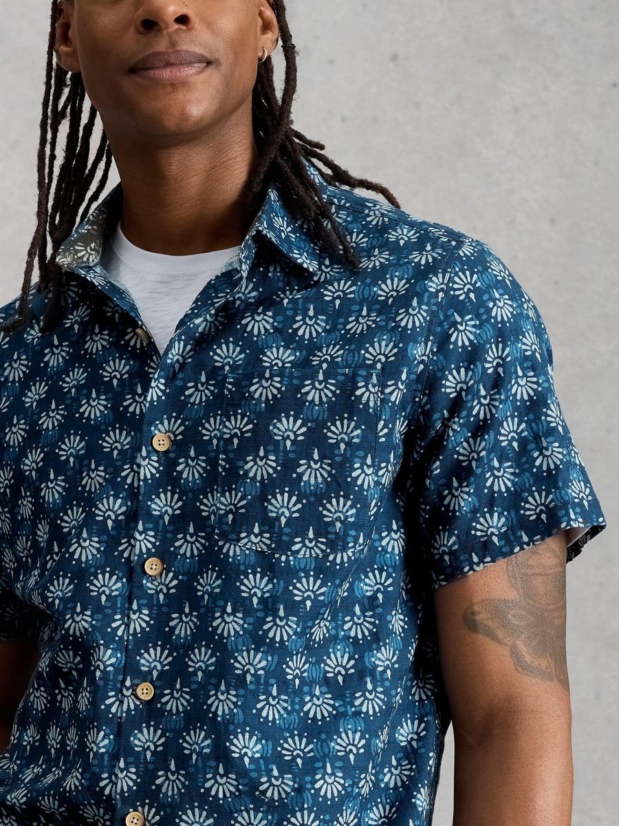 Kurzarmhemd Finsbury mit Batik-Print