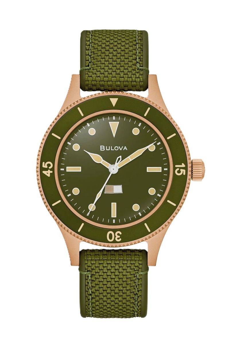 Olivgrüne Taucheruhr