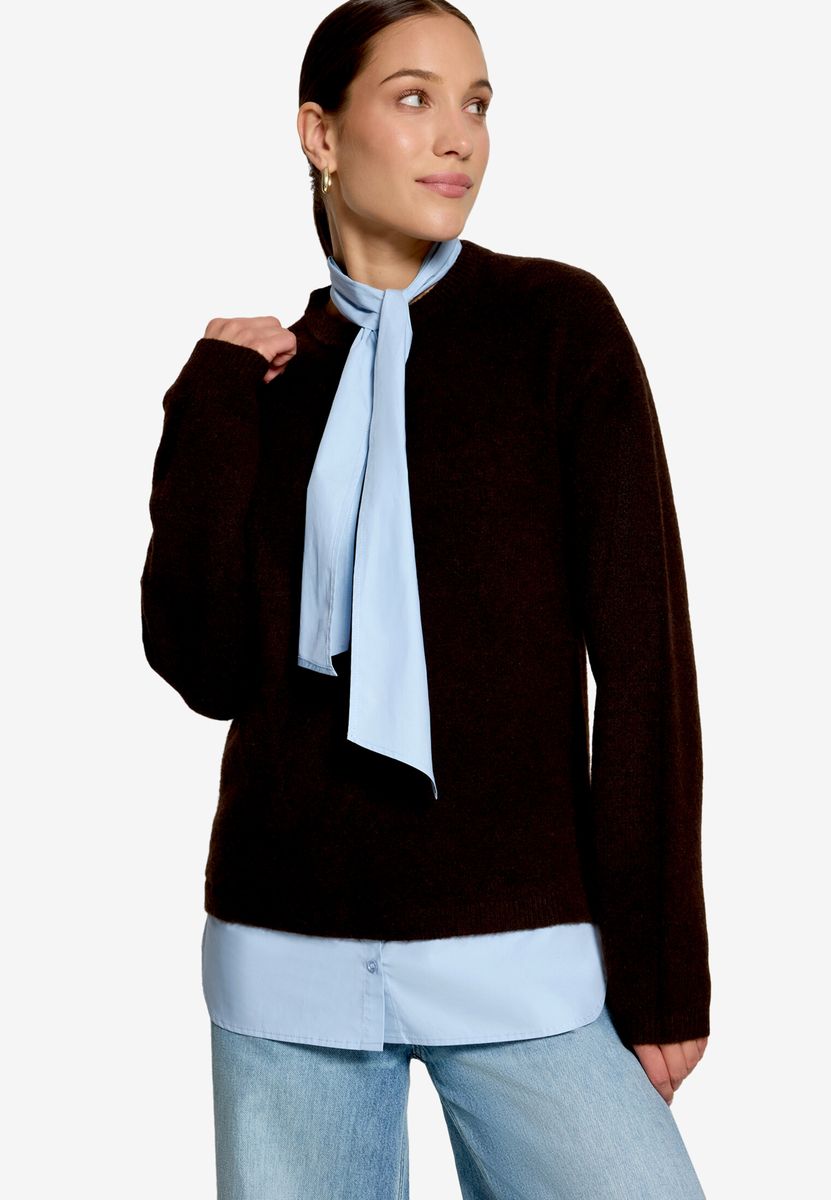 Strickpullover mit Bluseneinsatz