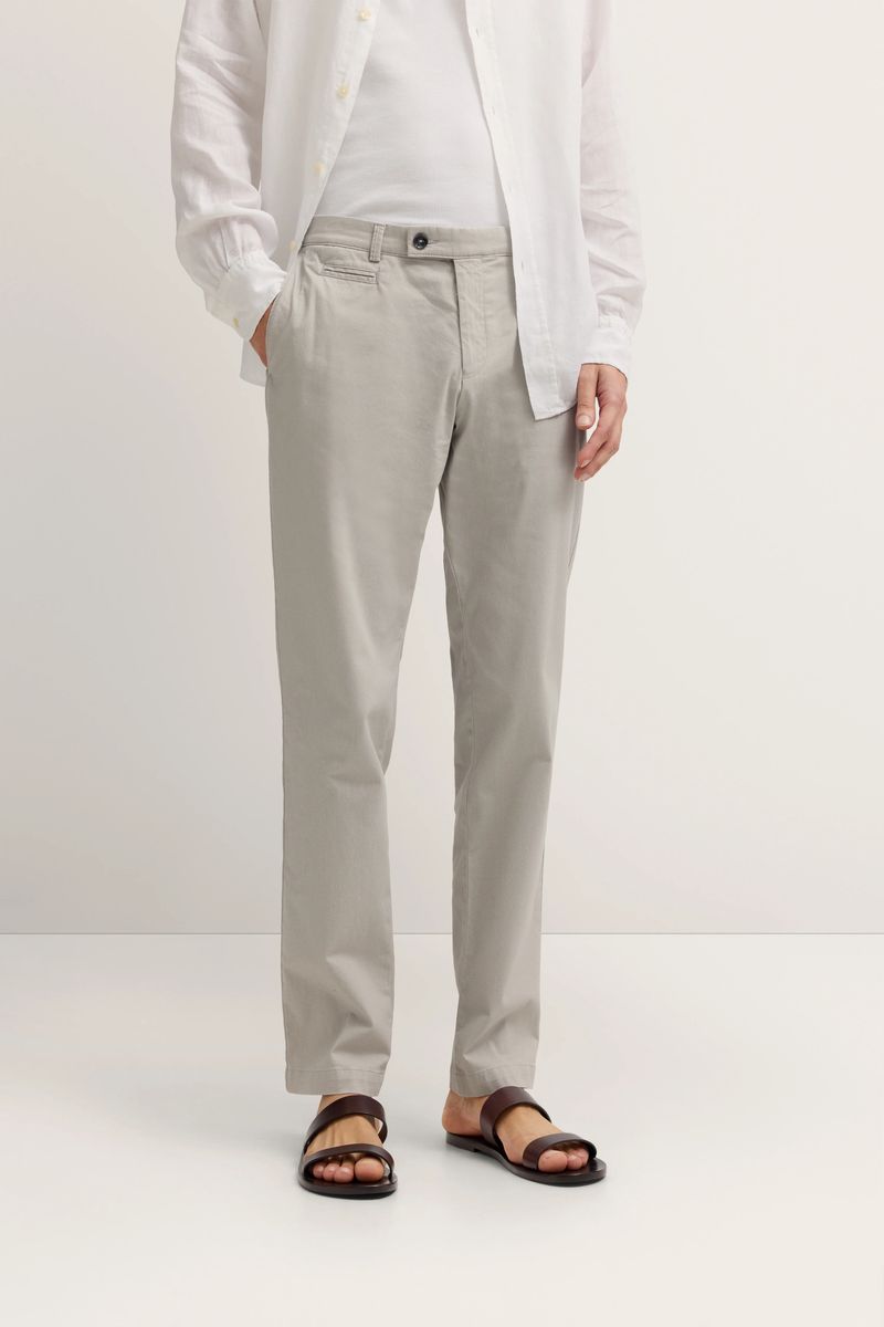 Chino-Hose im Modern Fit