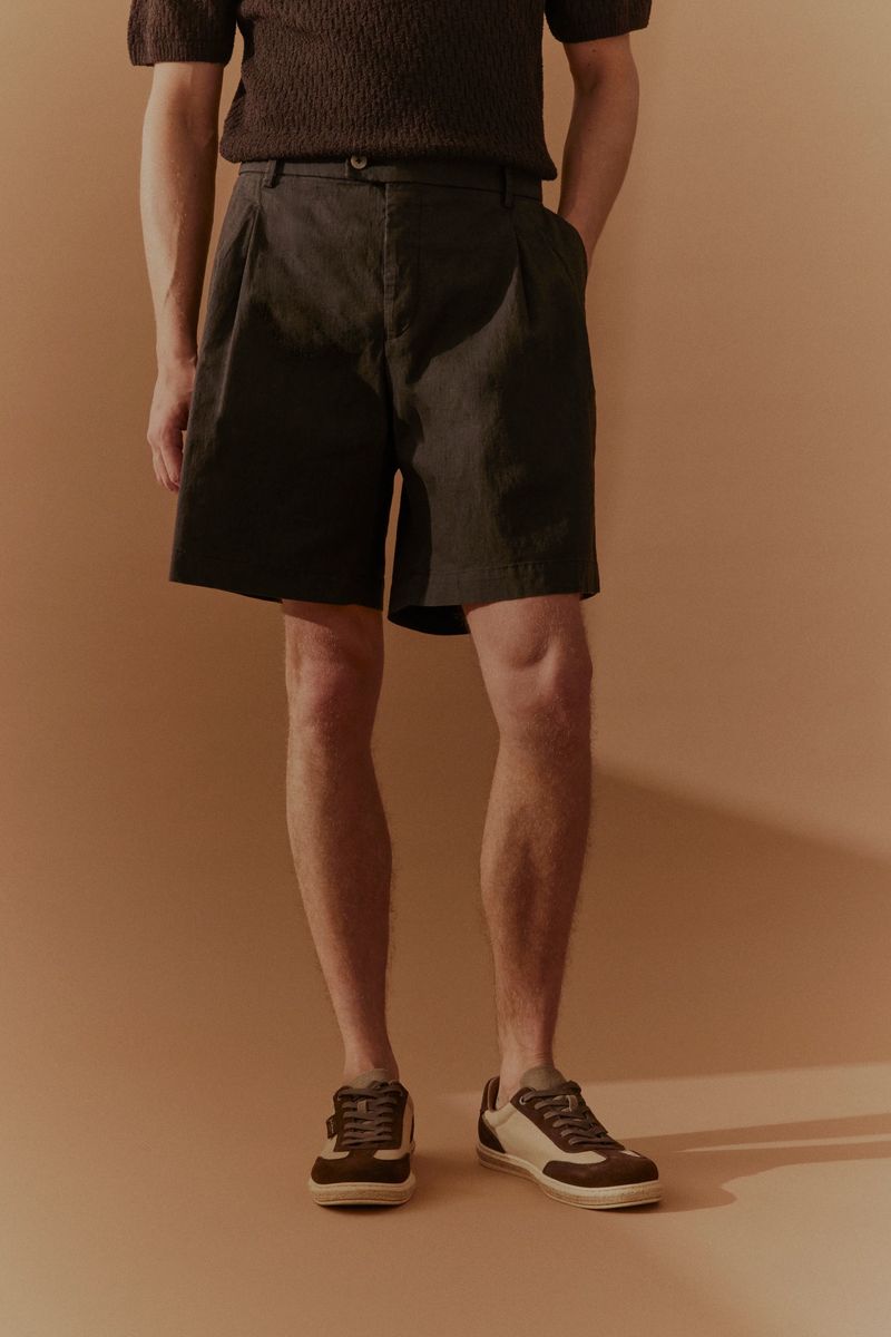 Moderne Bundfalten-Shorts aus Leinenmix