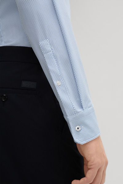 Slim-Fit Hemd mit Minimalmuster