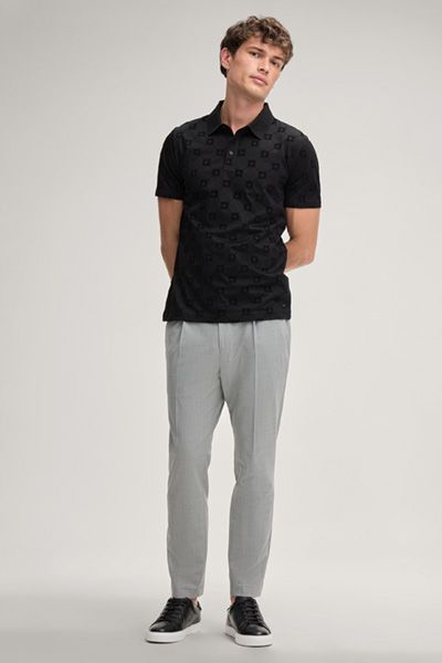 Poloshirt mit Kornblumenmuster in Samtoptik