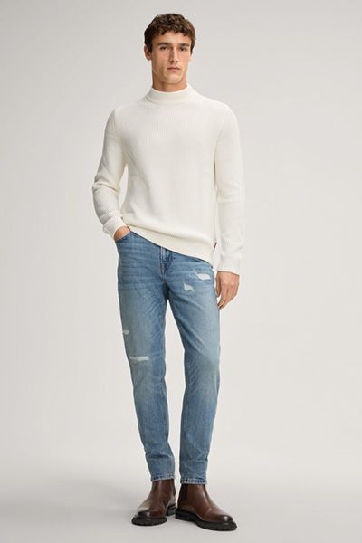 Locker geschnittene Jeans mit Destroyed-Effekten