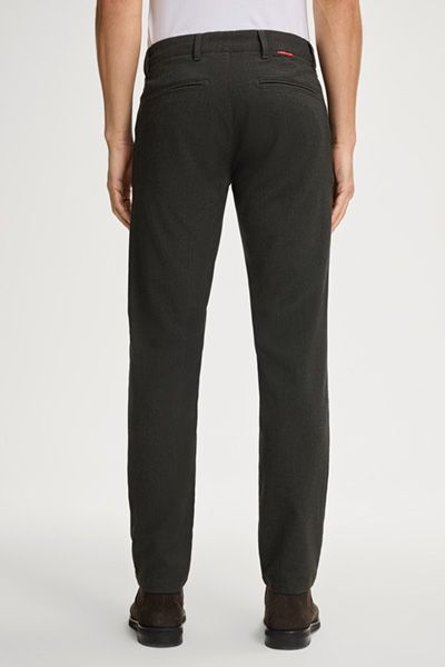 Elegante Chino im Anzug-Stil